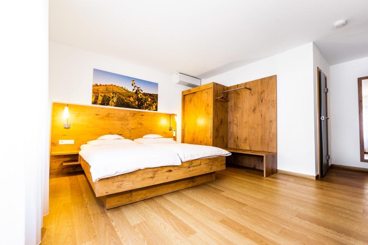 Hotel Zur Post Хайлброн Екстериор снимка